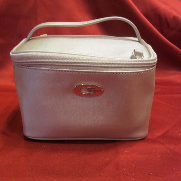 GUESS SMALL BOX SILVER BAG, SPARK BABIES BAG W/SHOULDER STRAP - Picture 1 of 8